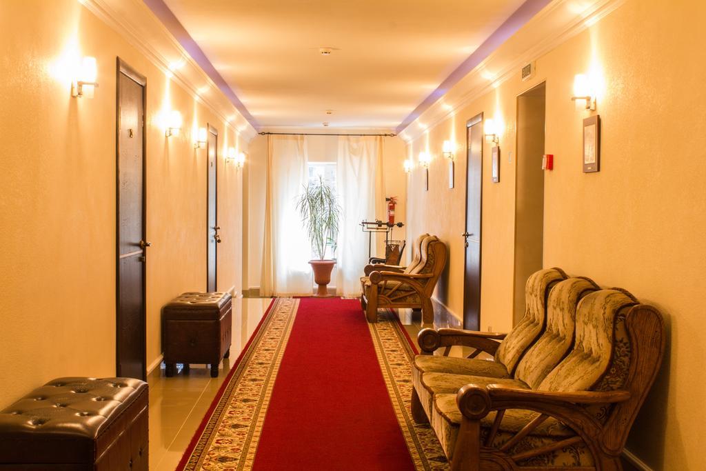 Skazka Hotel Винница Экстерьер фото